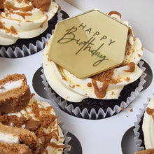 Load image into Gallery viewer, Close-up of biscoff cupcakes, featuring fluffy cupcakes topped with creamy buttercream, a drizzle of biscoff spread, and a lotus biscoff cookie garnish.&quot;
