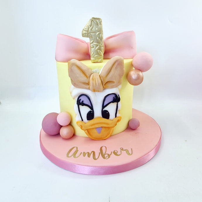 Daisy Duck cake